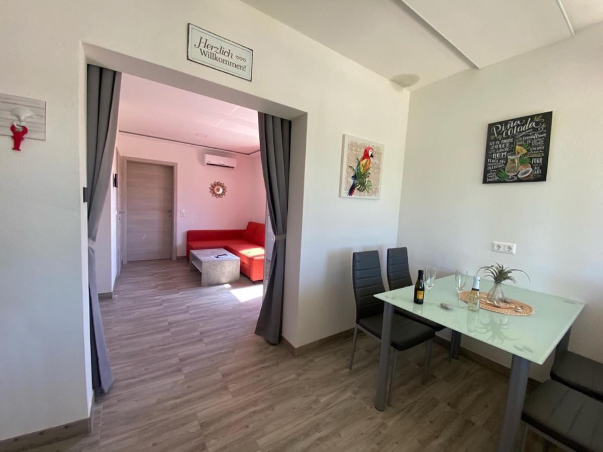 Villa Sabina - Apartments Kroatien Ražanac Esterno foto