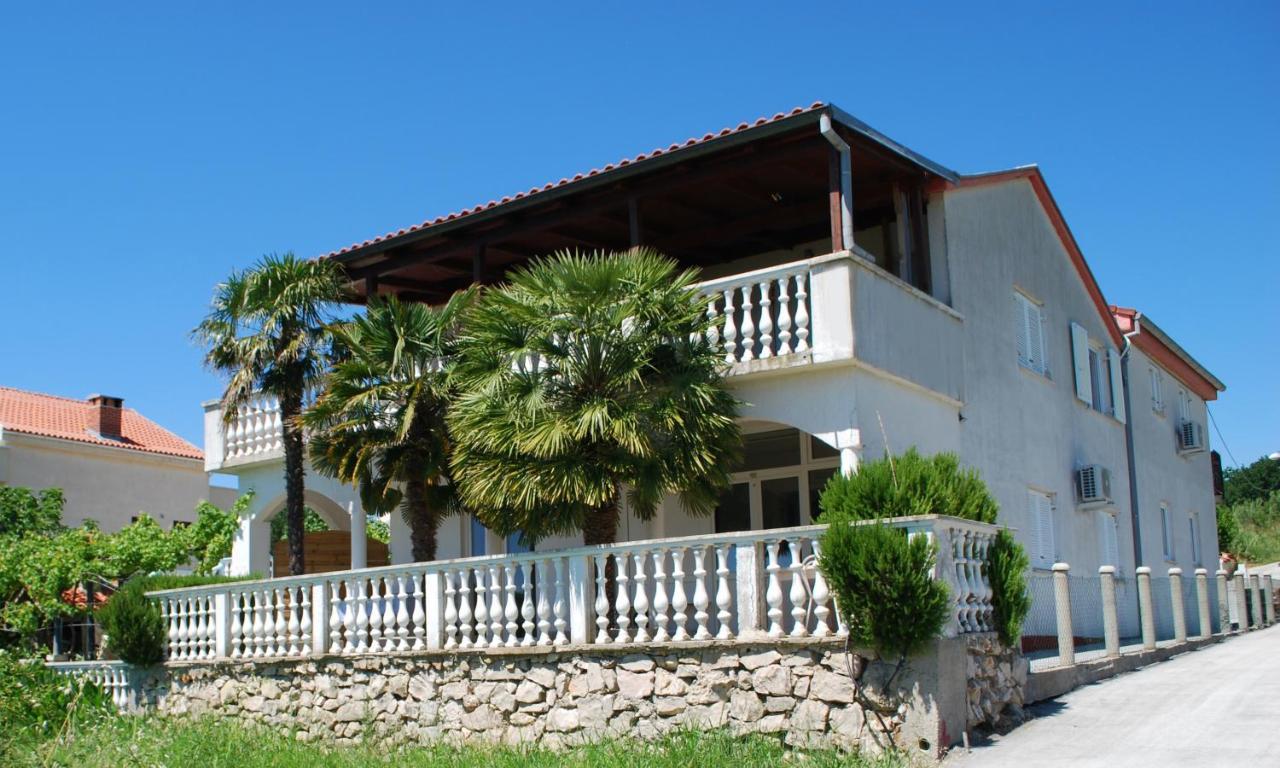 Villa Sabina - Apartments Kroatien Ražanac Esterno foto