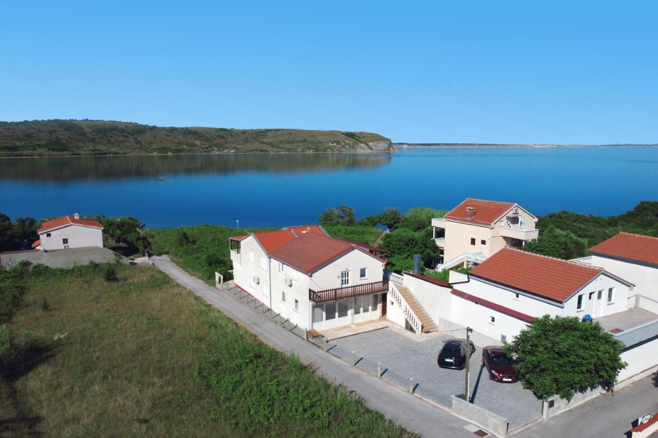 Villa Sabina - Apartments Kroatien Ražanac Esterno foto