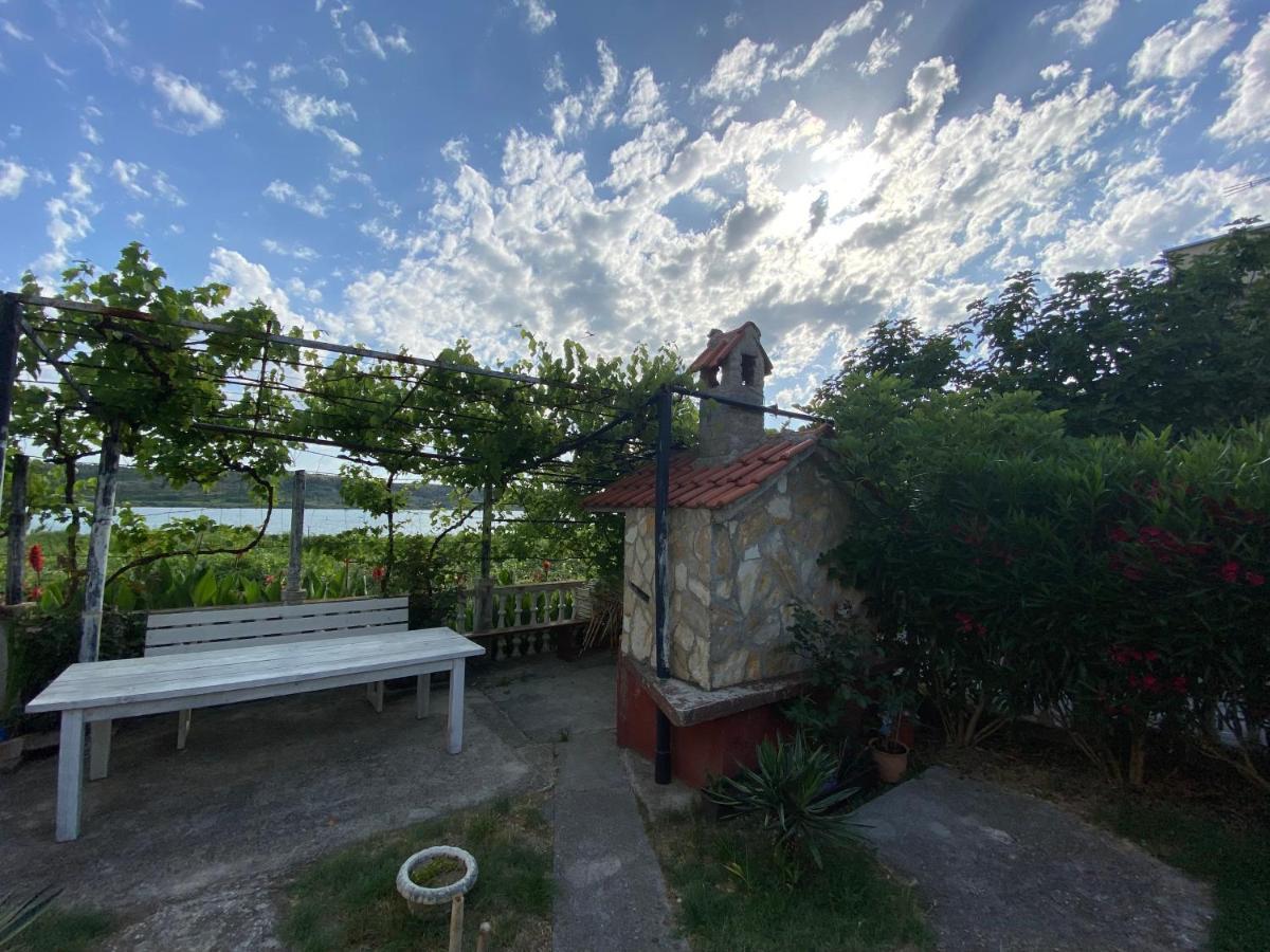 Villa Sabina - Apartments Kroatien Ražanac Esterno foto