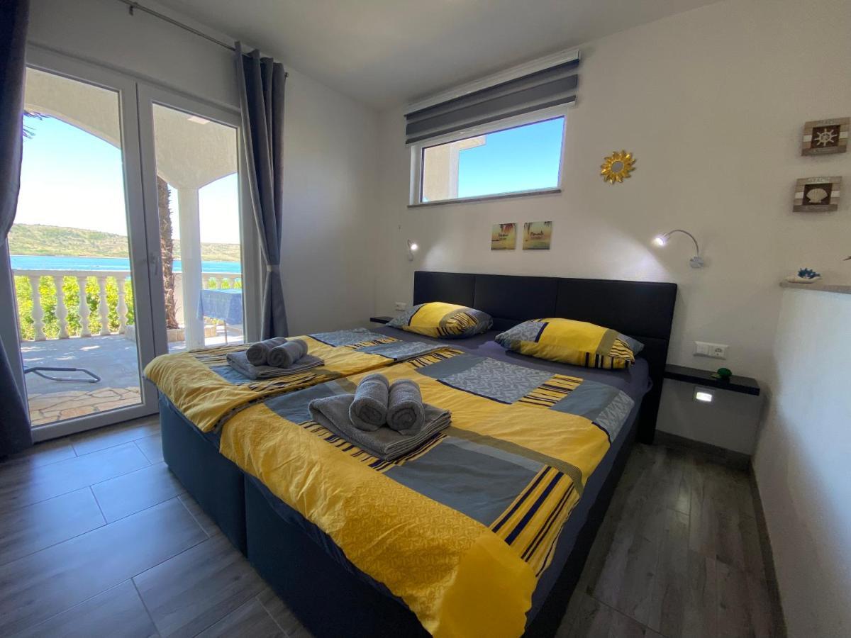 Villa Sabina - Apartments Kroatien Ražanac Esterno foto