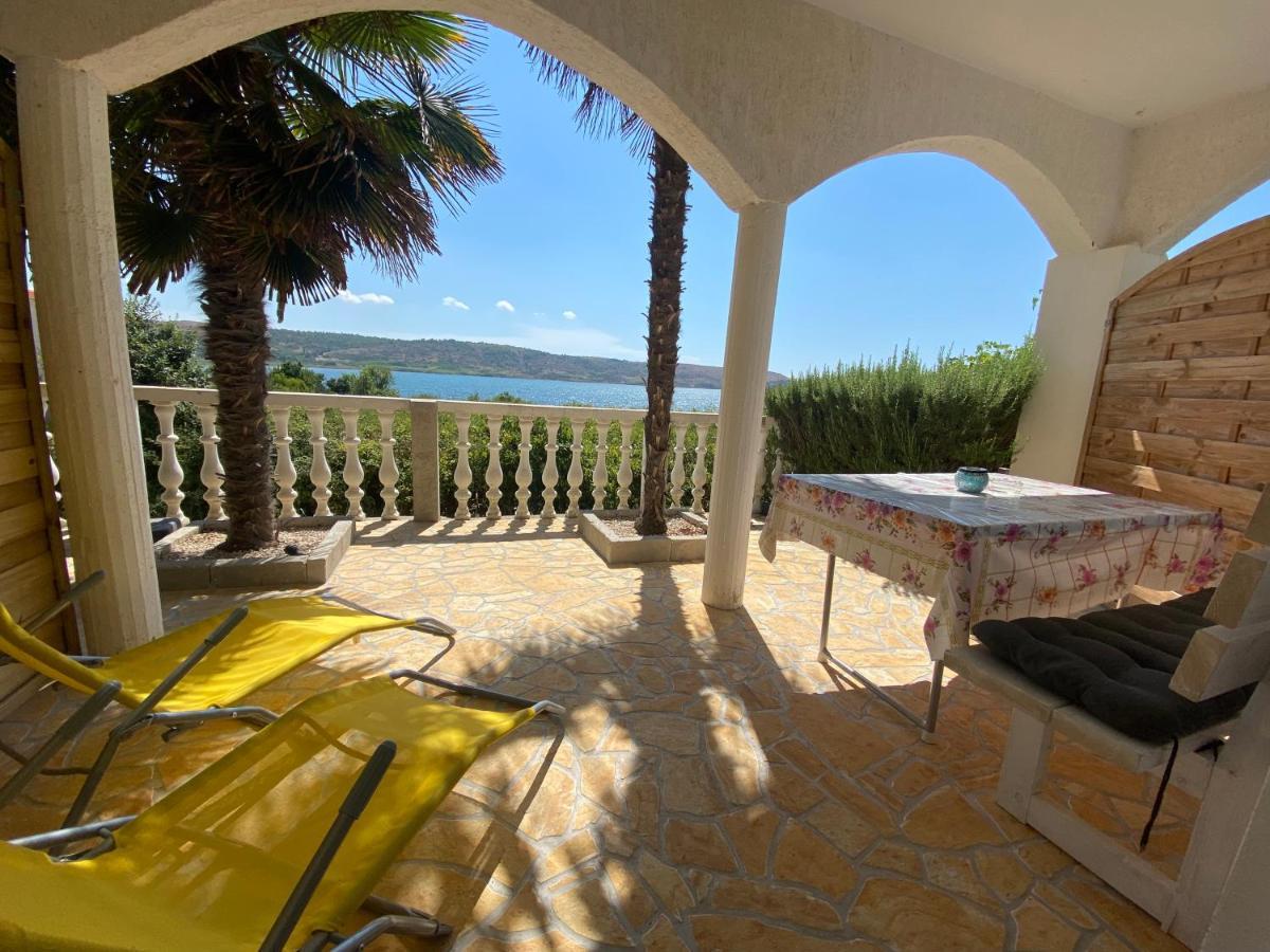 Villa Sabina - Apartments Kroatien Ražanac Esterno foto