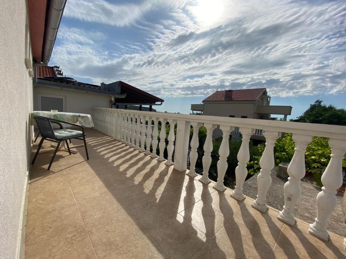 Villa Sabina - Apartments Kroatien Ražanac Esterno foto