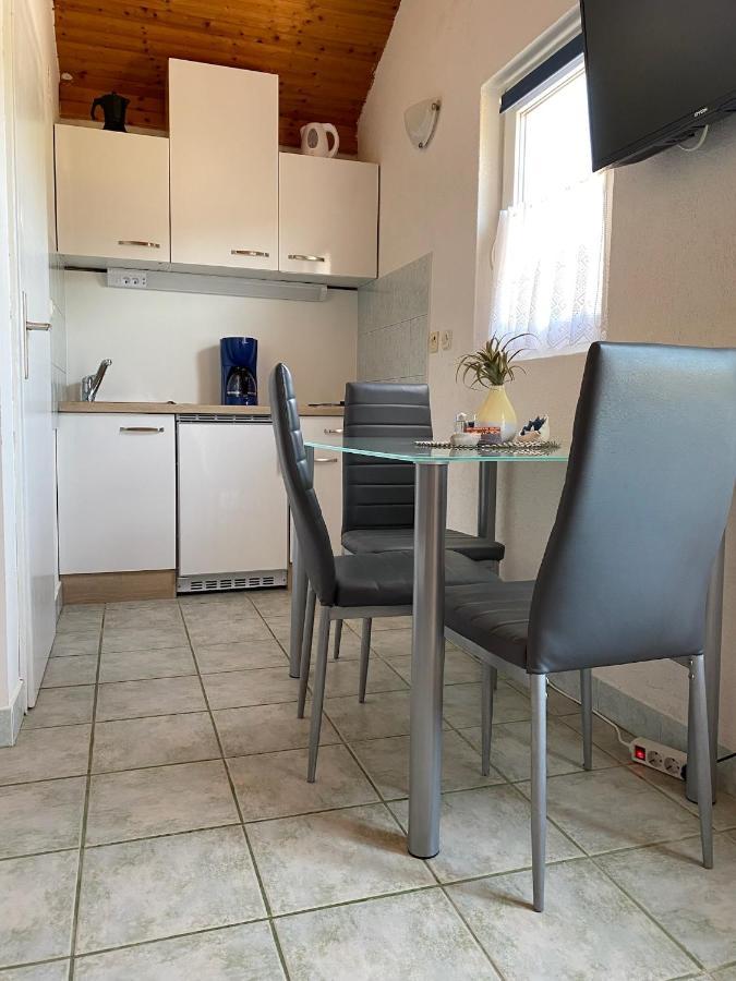 Villa Sabina - Apartments Kroatien Ražanac Esterno foto